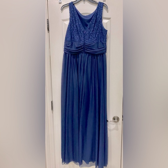 JH NWOT navy sleeveless gown Lace shimmery bodice Lined chiffon skirt Size 16 - Picture 2 of 5